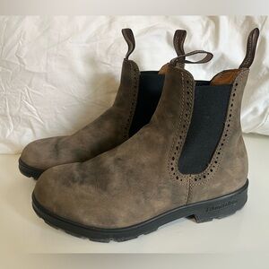 Rustic Brown Blundstone Women’s Chelsea boots size 5.5 (aka women’s 8.5)